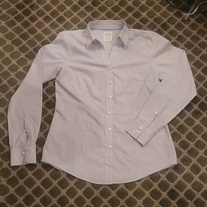 SOLD - BROOKS BROTHERS | NWOT White and Blue Button Up Size 4